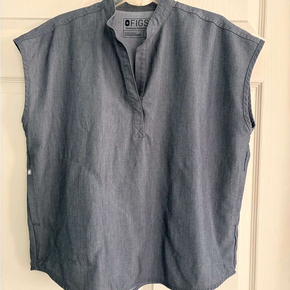Figs Graphite Rafaela Scrub Top